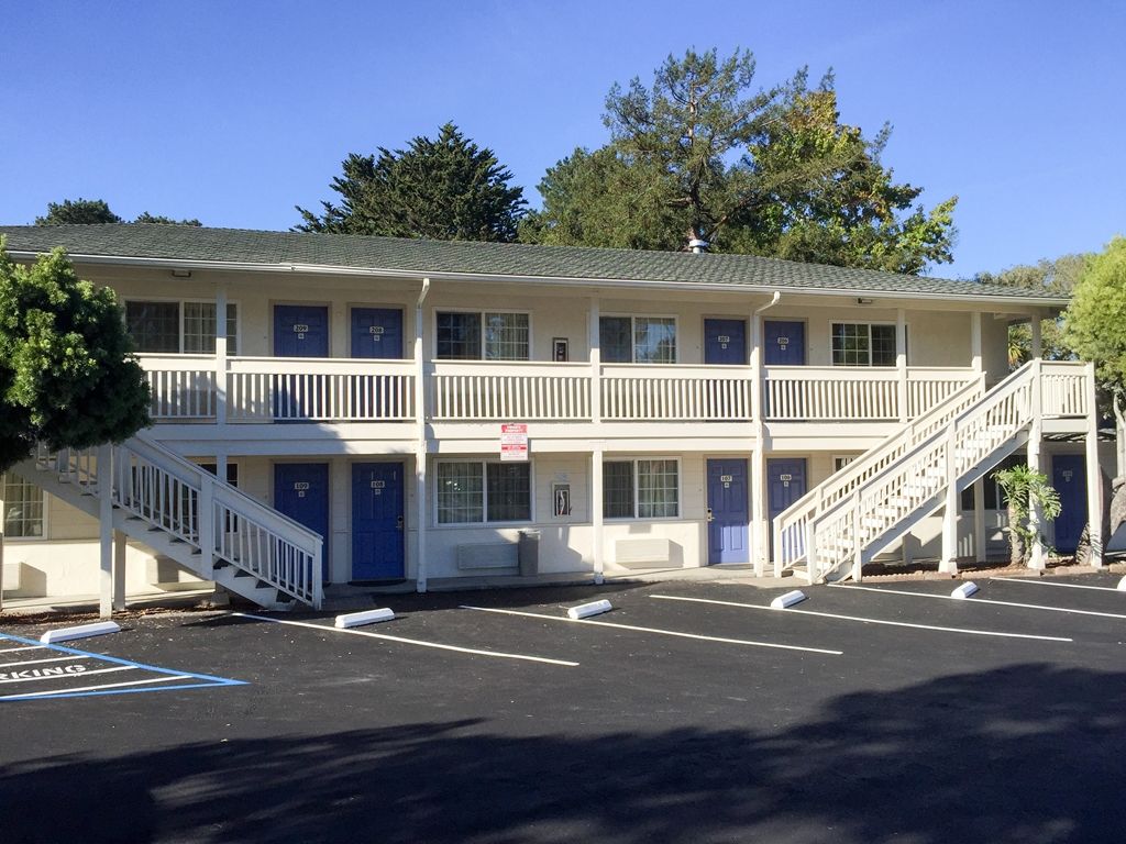 מונטריי Fisherman'S Cove Inn מראה חיצוני תמונה