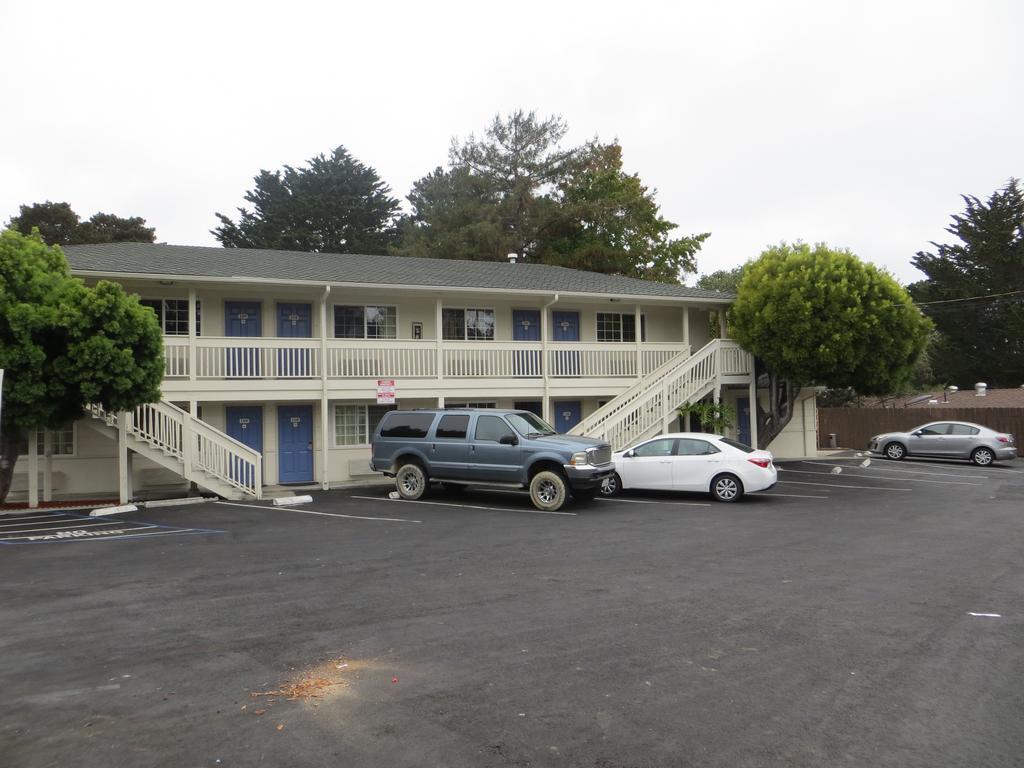 מונטריי Fisherman'S Cove Inn מראה חיצוני תמונה