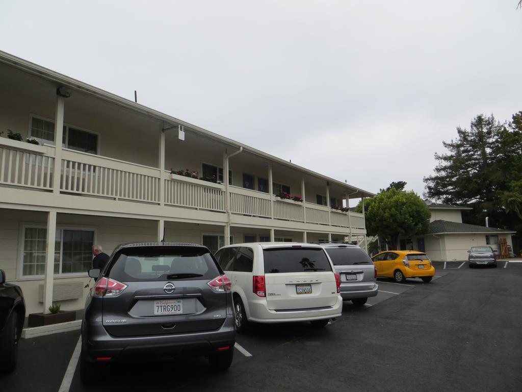 מונטריי Fisherman'S Cove Inn מראה חיצוני תמונה